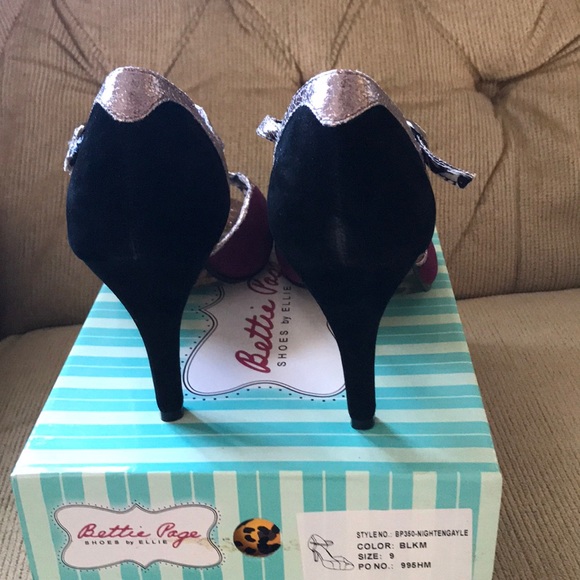 NIB Bettie Page shoes size 9 black/silver - Picture 3 of 6